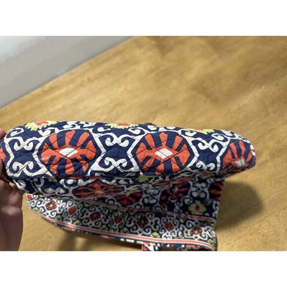 Vera Bradley Double Handle Sun Valley Tote/ Bag/ Purse W/Zip Closure & Pockets - Picture 7 of 9